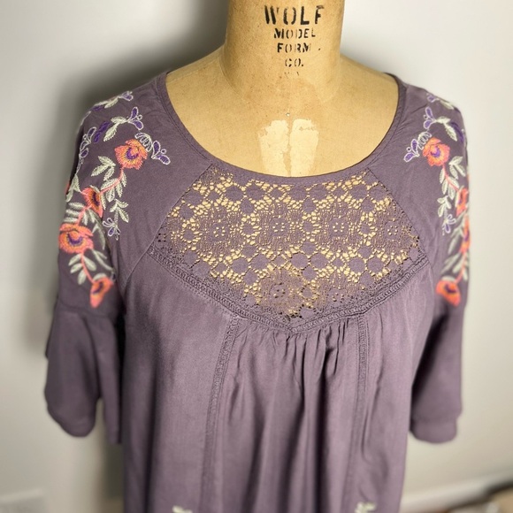 Altar’s State purple boho dress with embroidered designs size medium - Picture 3 of 8
